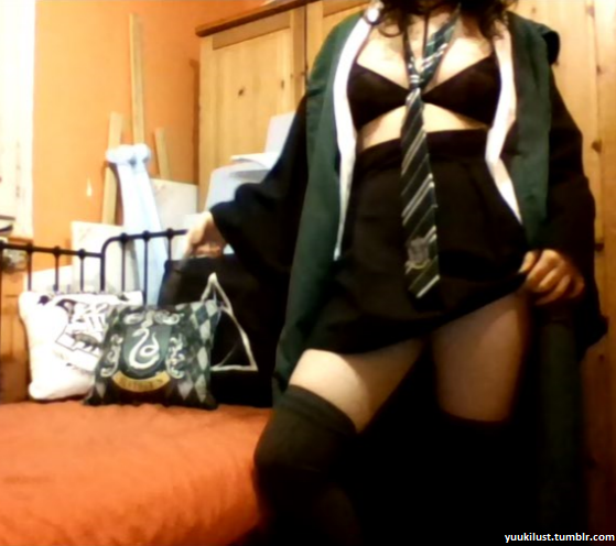 yuukilust:  Slytherins have more fun ~Reblog and DM me if you want an extra pic ;d