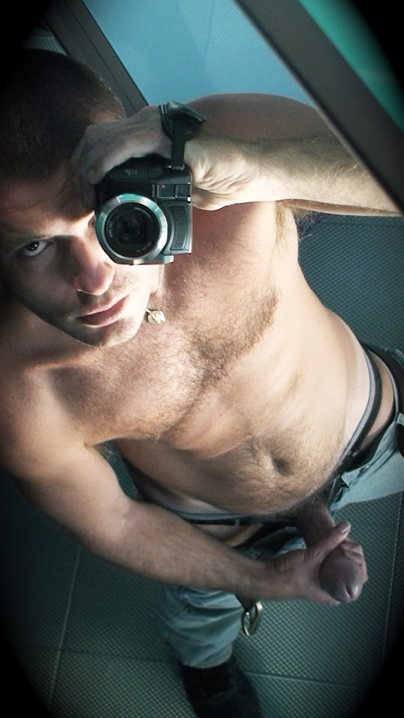 yungtntopper:  hugoaf:  OVER 23.000 FOLLOWERS (Obrigado, Thank You, Gracias, Merci,