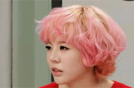 soonqus:  pink angel 💘 