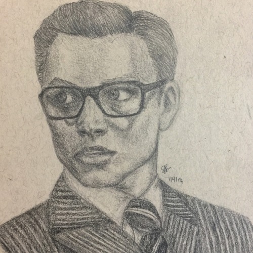 un-decidedartist: I finished this up in class today, trying to ease myself back into drawing again