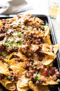 do-not-touch-my-food:    Beef Nachos   