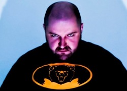 houseboi423:  housebearsofatlanta:  Bears rule the gay world we are super heroes lol  Damn…  Something about his dark demeanor makes him look so damn sexy!   Love the logo to!