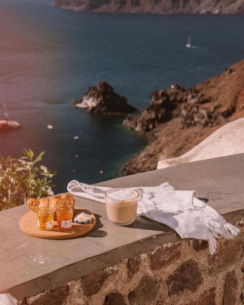 Santorini, Greece | Alisa Anton
