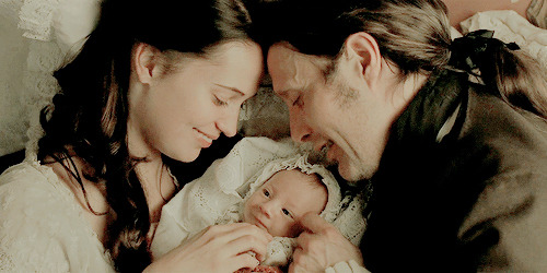 misscarterpeggy:period drama meme : (3/3) secrets/backstories : Queen Caroline Mathildegives birth t
