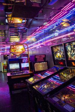 sleazeburger: Family Arcade in LA 