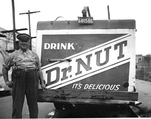 weirdness-is-good: bacon-radio: What? DRINK DR. NUT IT’S DELICIOUS!!!