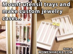 womenhacks: URL: http://www.womenhacks.com/diycrafts/diy-jewelry-case/