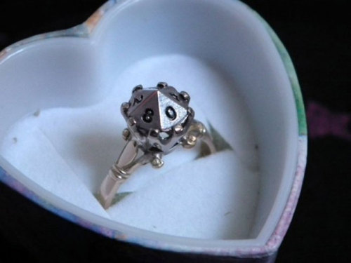 brispeak:Nerd wedding rings :D