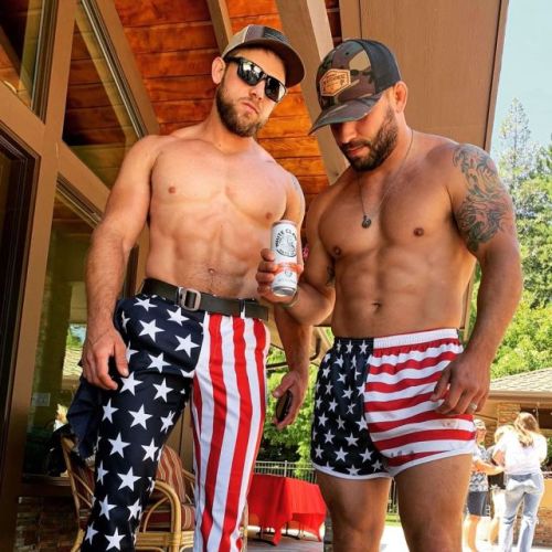 elitealphaman:  athleticbrutality:  toxic conservative alpha bros    The Men America needs   bend over while they strip away your &ldquo;rights&rdquo;