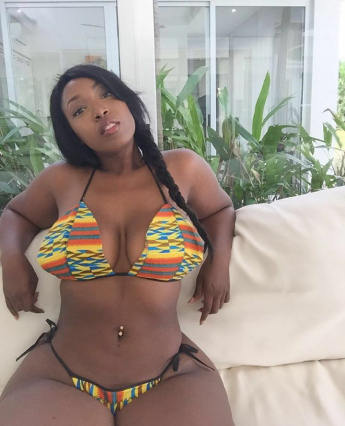 jazziedadd:  SexyGorgeous *ChristinaMariyah*  💛   ❤   😃