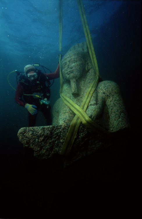 rufftoon: waterisntwet: Heracleion, Lost Egyptian City Revealed After 1,200 Years Under Sea. That