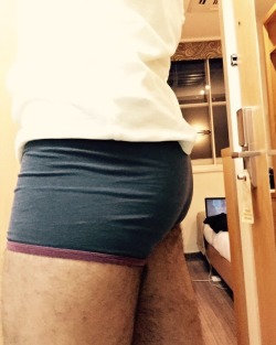 studcocks:  dickade:  FOLLOW ME FOR MORE: 1. http://dickade.tumblr.com 2. http://assdays.tumblr.com 3. http://daysofhotjocks.tumblr.com 4. http://cocksandjocksallday.tumblr.com // submit your hottest nudes here!!  Stud Cocks Here
