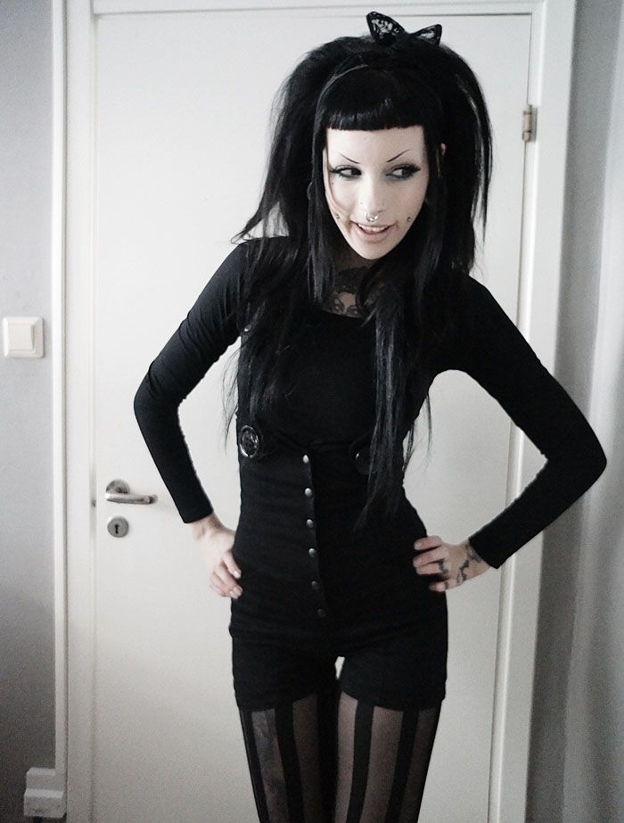 💀 Corpse Queen👻