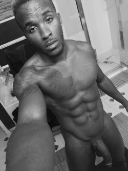 dominicanblackboy:  A hot delicious moment