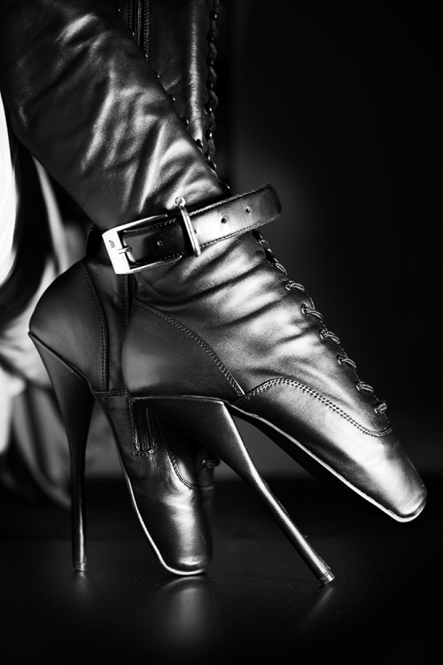 ballet boots