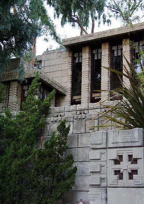 designsbyfranklloydwright:  Frank Lloyd Wright’s John Storer House (1923), Hollywood,