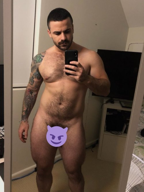 Brazilian Bearded Hairy Guy porn pictures