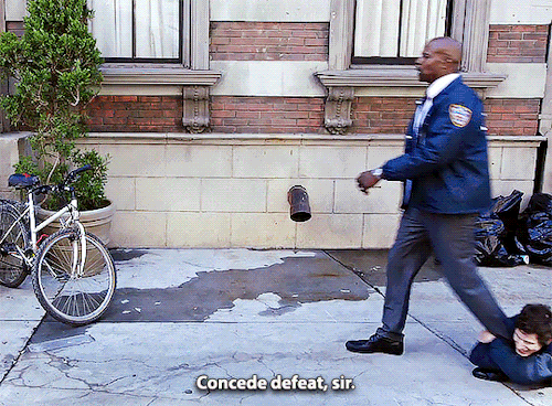 cheddarthefluffyboi: An iconic moment from every B99 episode: Chocolate Milk 2x02