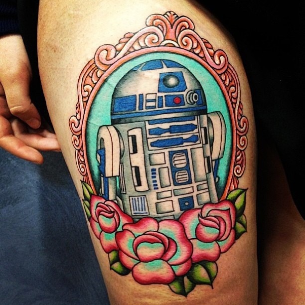skindeeptales:  Merry Tattoo