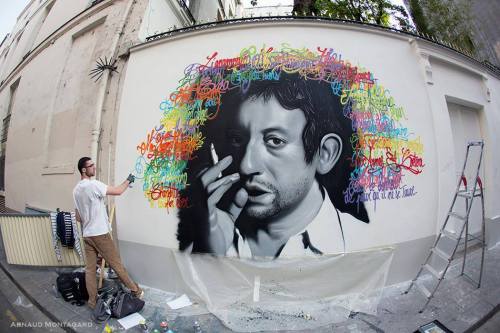 Gainsbourg graffiti in Paris street
