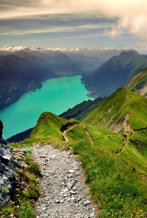 x-enial: Il Rothorn avvolto nelle nuvole | by Fabrizio Fusari.