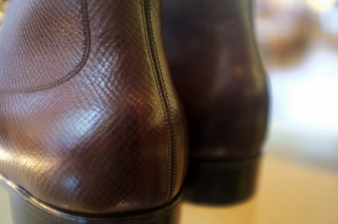 khakiscarmel:   New arrivals from Gaziano &amp; Girling -The Cantebury in vintage
