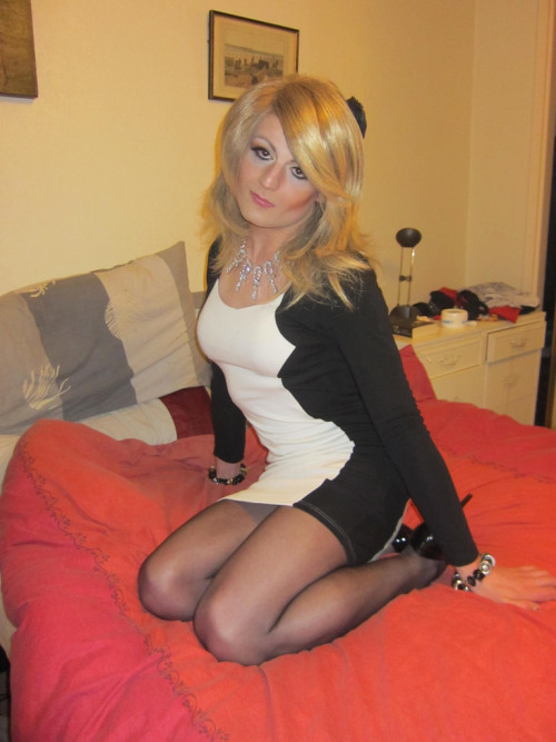 nicholeslut: Perfect! I wish i was her!