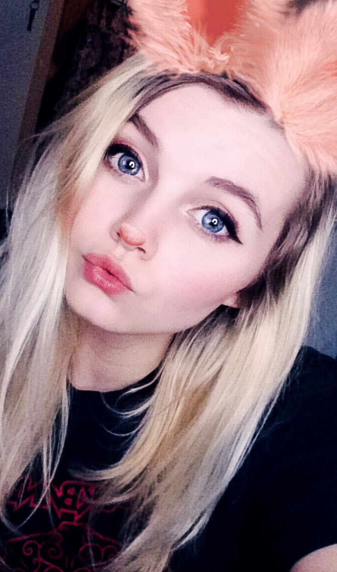 Blonde Hair Blue Eyes Selfie