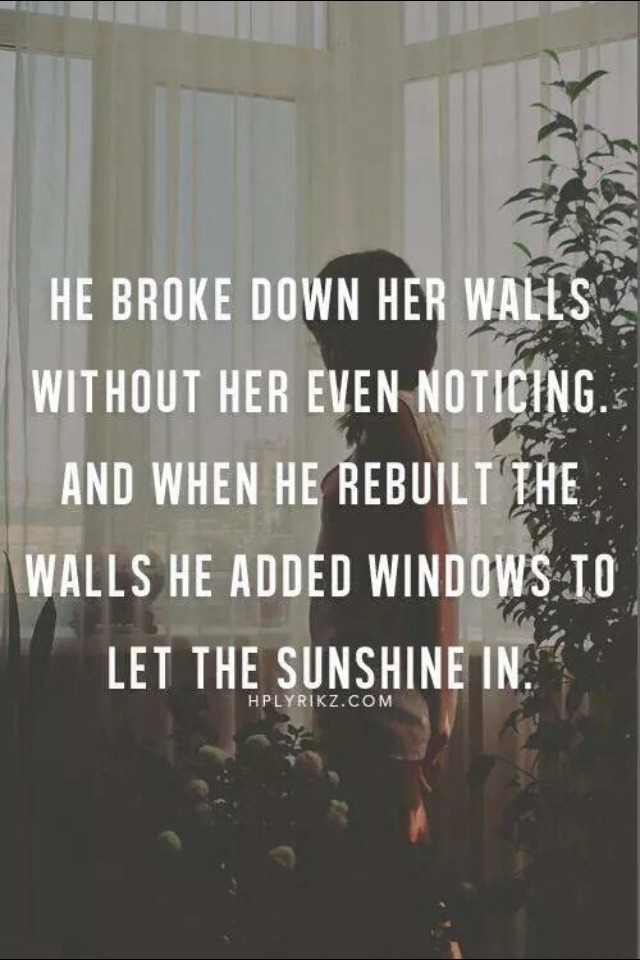 missblissfreshstart:  juliehen:  👠  This just made me smile 💋   ♥