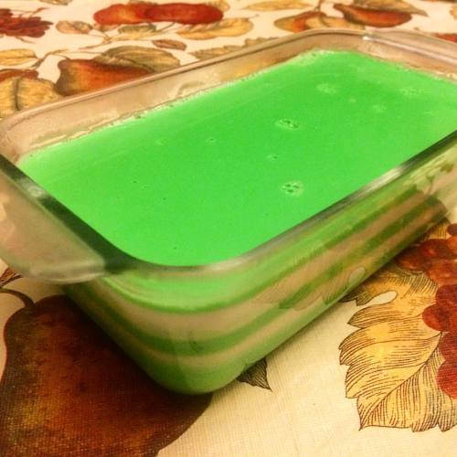 More #LateNightEats Fun, This Time With Coconut Milk, Pandan Extract And Agar To Make A Version Of The