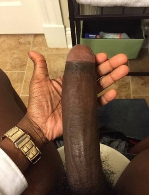 Sex thickcocks:  Thicker than his own wrist  pictures