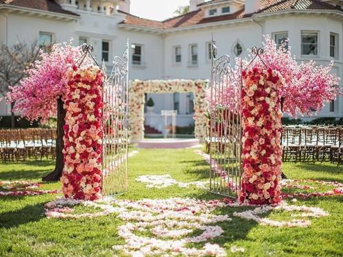 It’s just so beautiful.  #Regram @strictlyweddings This cherry blossom wedding (link in bio) i