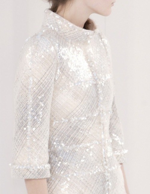 wink-smile-pout: Chanel Haute Couture Spring 2006 Details