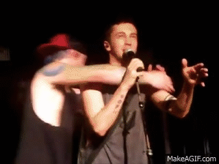 gracethelocaldreamer:Friendship goals aw