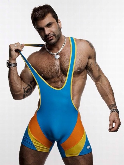  Rogan Richards 