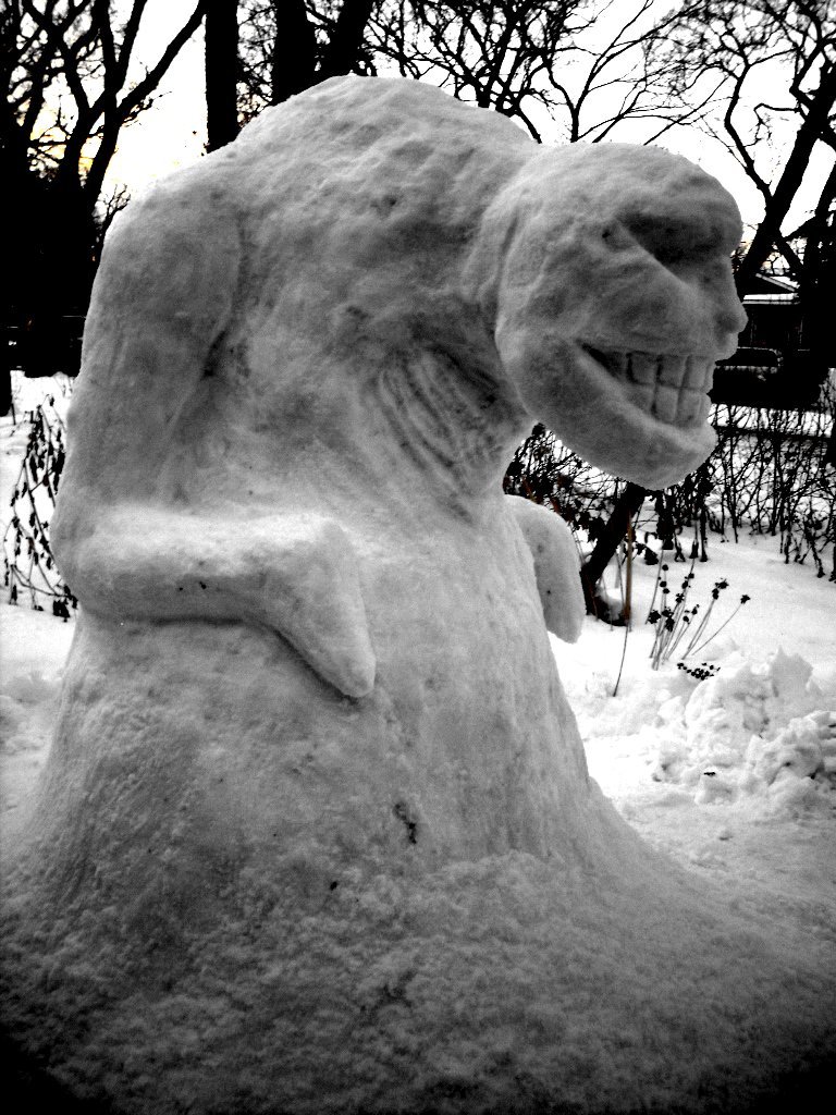 melissa-the-gerudo:  Dead Hand Snowman by ~Billy-008 