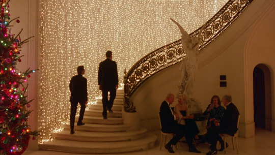 cinematographylovers:EYES WIDE SHUT (1999)dir. Stanley Kubrickdp. Larry Smith