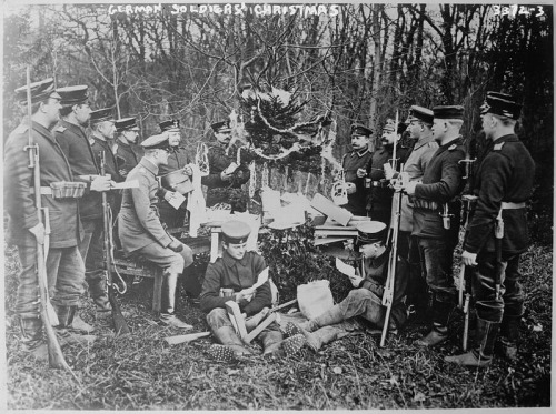 gunsandposes-history: Christmas during the First World War. Click photos for captions. (Great War Ph