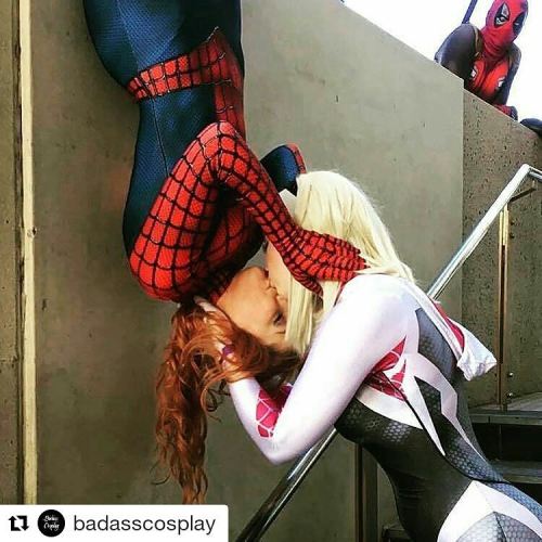 priestessamy: thefingerfuckingfemalefury: drfitzmonster: thefingerfuckingfemalefury: Deadpool: (Begi