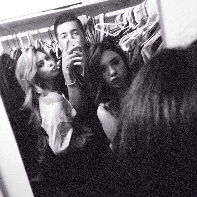 villegas-news:  therobswanson: Spontaneous nights ✖️💀✖️| @jasminevillegas