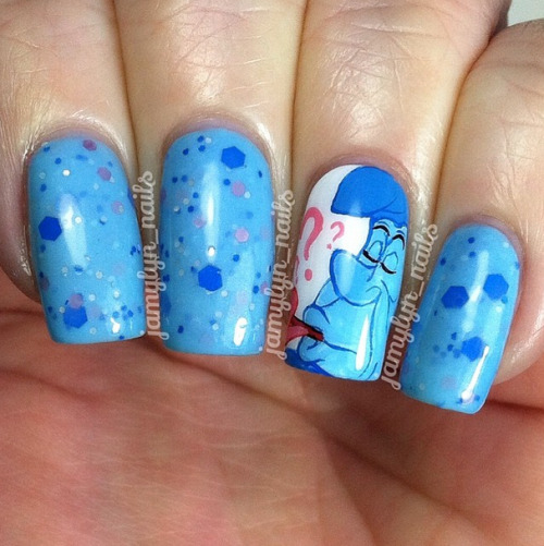 nailpornography:  alice in wonderland 