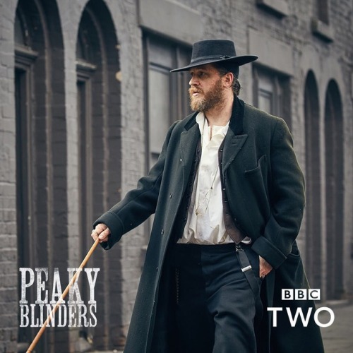 thas-fandom:Peaky Blinders Season 4@peakyblindersofficial “Alfie Solomons returns to Small Heath