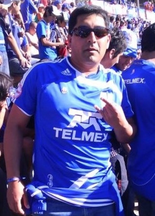 chilenosdebadoo:  Pichu, madurito de 45 años hincha azul con rica verga.