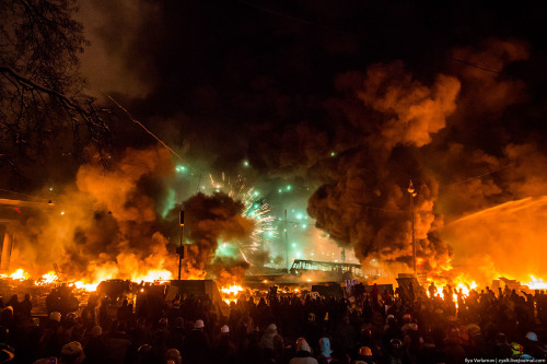 lmvgn:  sandandglass:  Revolution in Kiev, Ukraine  wow  Kiev burns.  Meanwhile, same time, all the freaking news talked about was Justin Bieber.