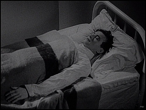  Claude Rains - The Invisible Man (1933) 