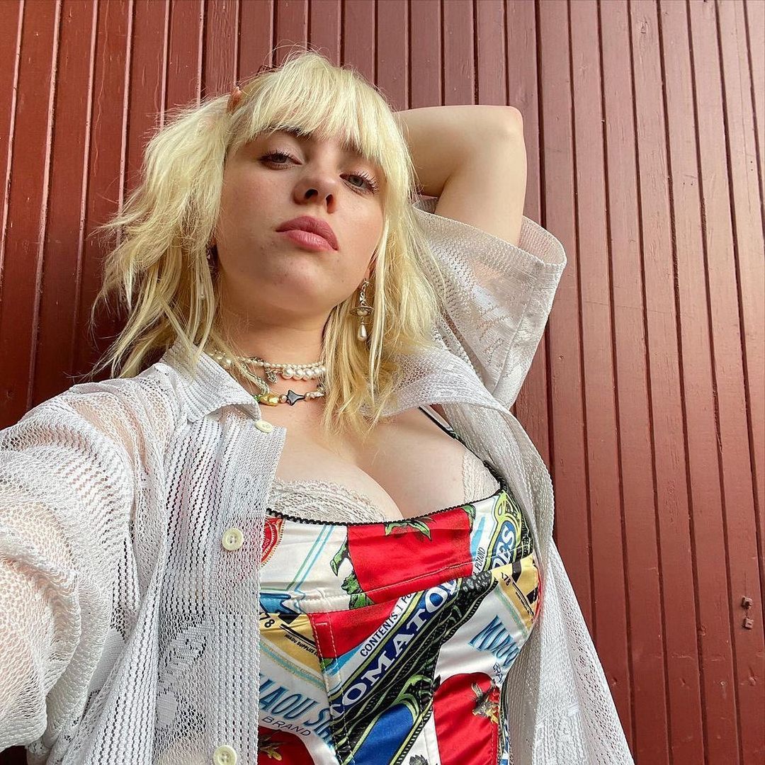 Porn billieeilishdaily:Billie Eilish: yes, I know photos