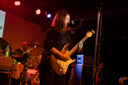 VANS HOUSE PARTIES | THE BREEDERS The Breeders made up of twin sisters Kim and Kelley Deal, Josephin