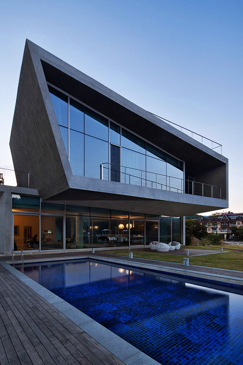 livingpursuit:  Guest House Rivendell | IDMM Architects