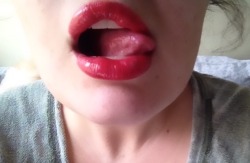 Clitter-B0X:  Sirsplayground:  Mouth Monday👄 Hope U Like! Thank You For Your Submission.