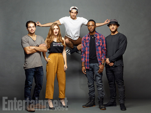 ..and moreComic-Con 2016 Star Portraits: Day 1via Entertainment Weekly